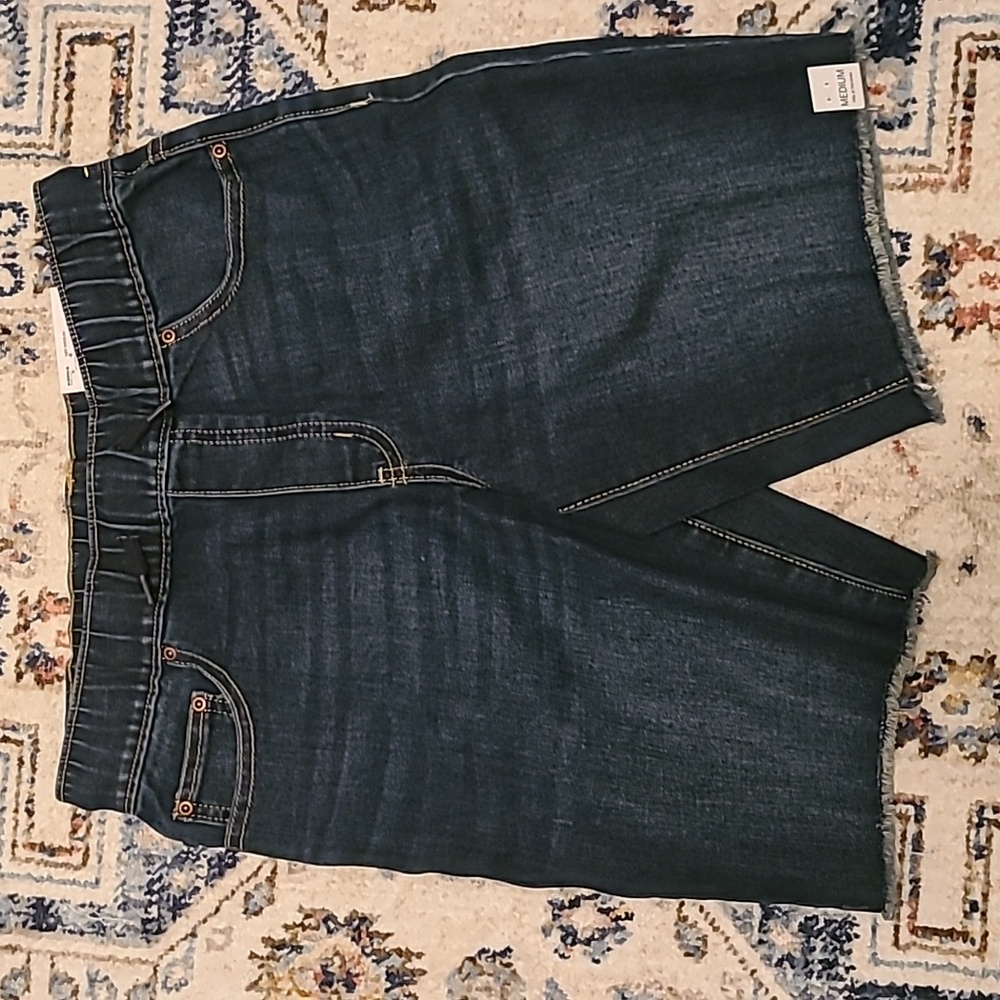 SONOMA BRAND WOMEN'S JEAN PULL-ON SHORTS SIZE MEDIUM
